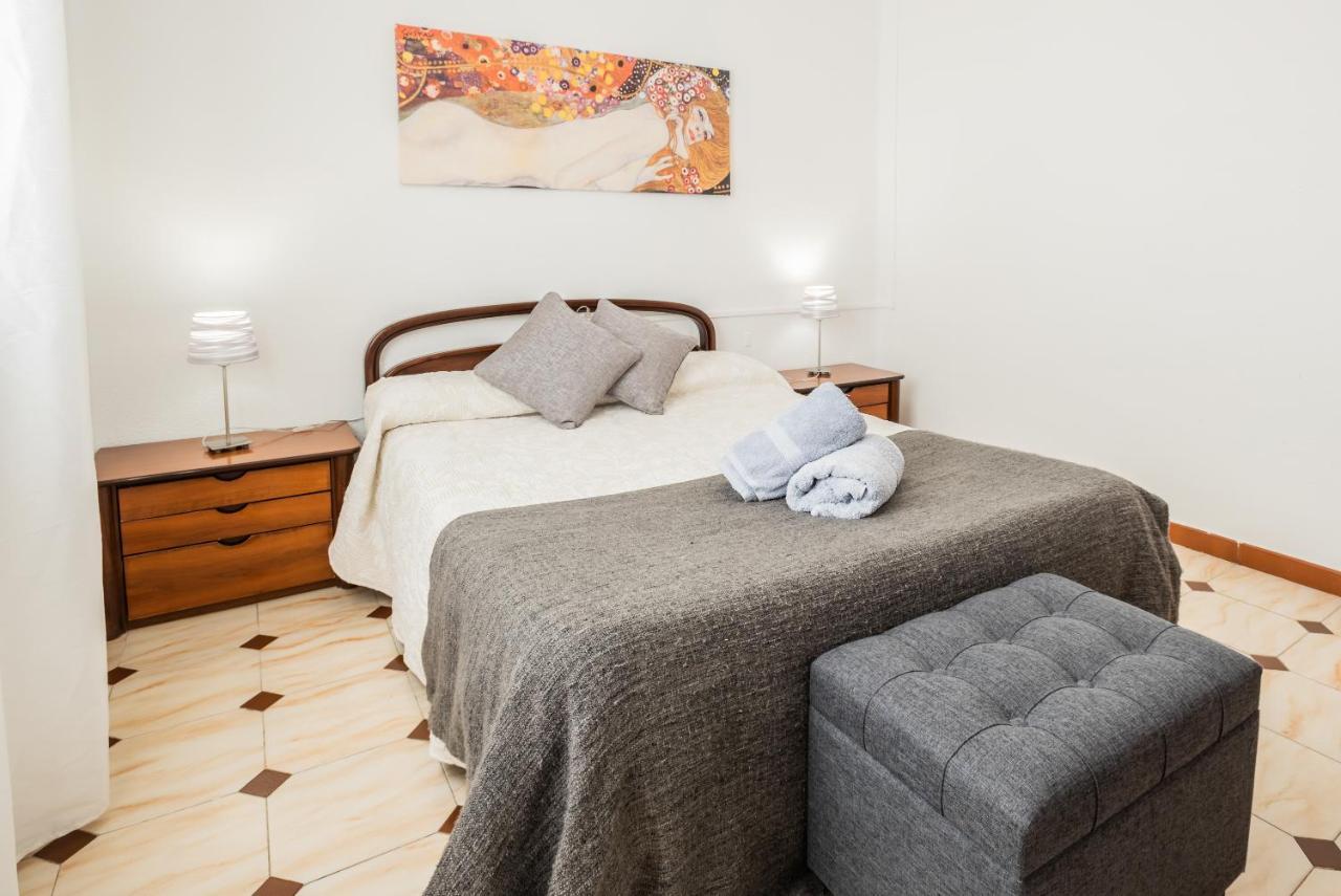 Apartamento Triana Los Remedios Sevilla Eksteriør billede